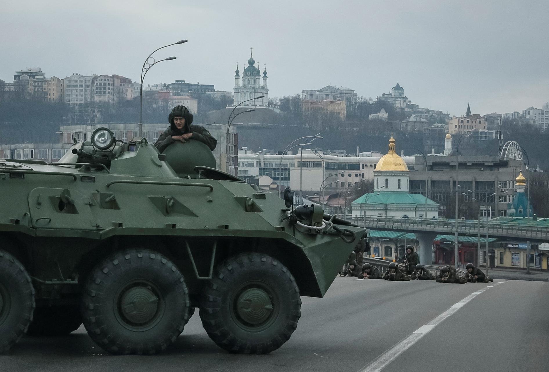  Experţi: Rusia va da asaltul asupra Kievului în următoarele patru zile