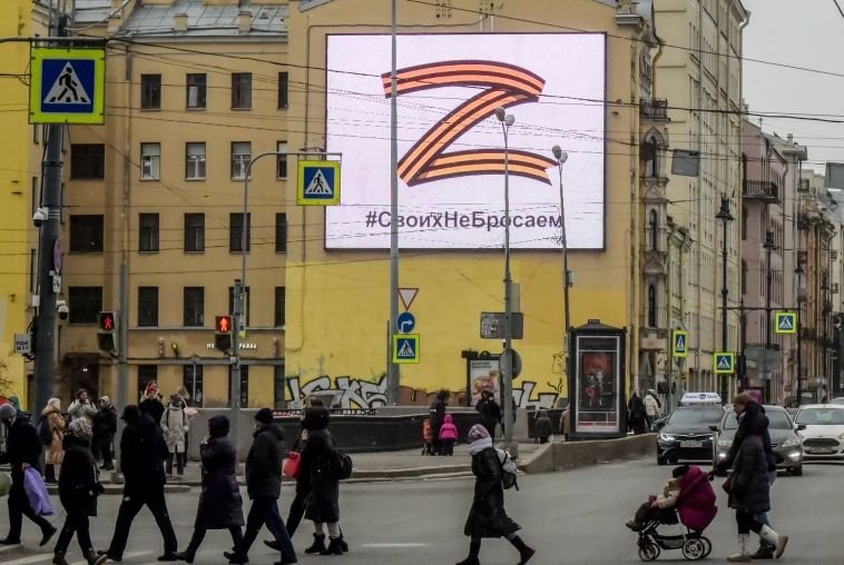  Litera Z ca simbol al susţinerii războiului din Ucraina, tot mai des folosită de propagandă în Rusia