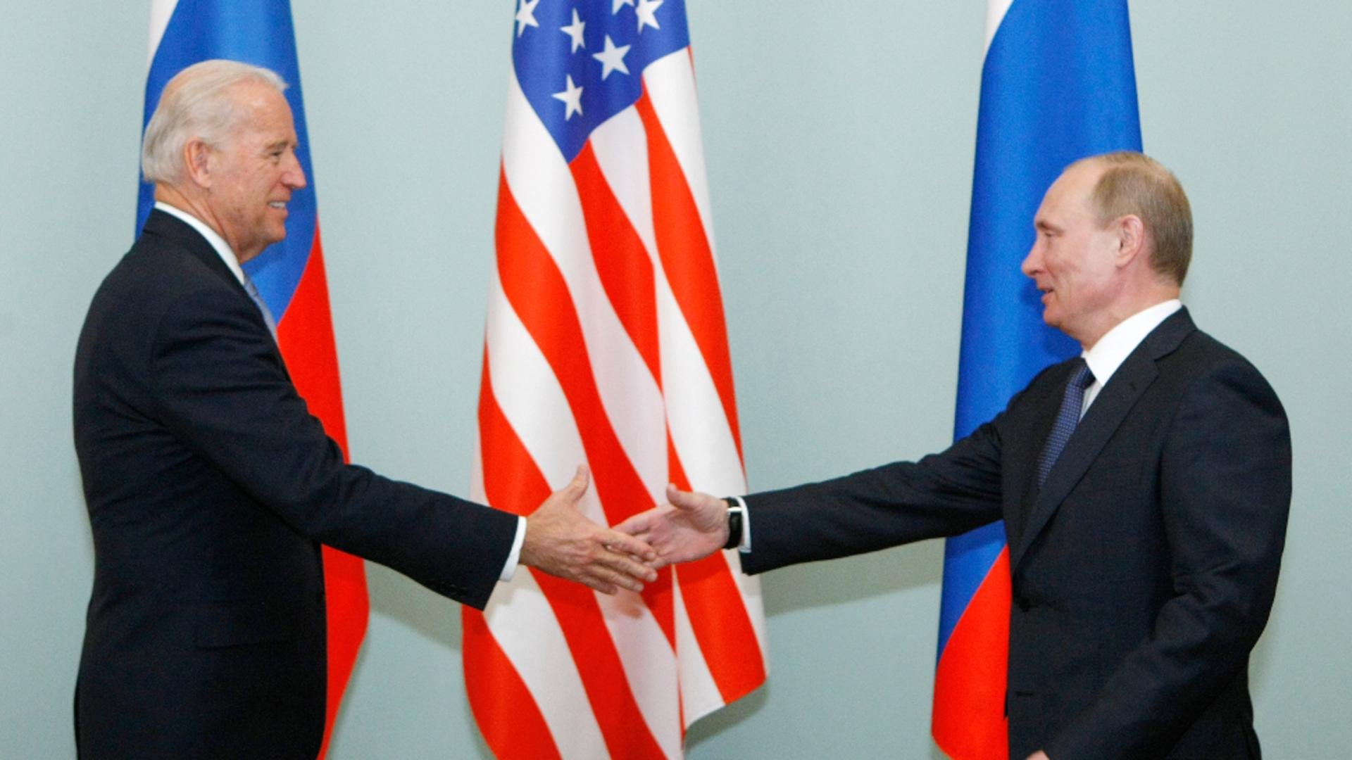  Peskov: Putin este dispus să discute cu Joe Biden, în pofida sancţiunilor impuse de SUA