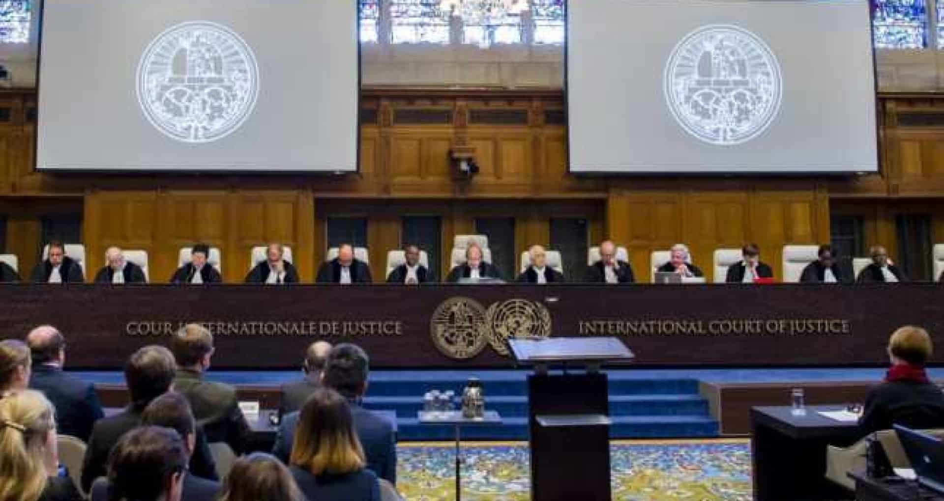  13 din cei 15 judecători ai Curţii Internaţionale au cerut Rusiei să suspende operaţiunile militare din Ucraina