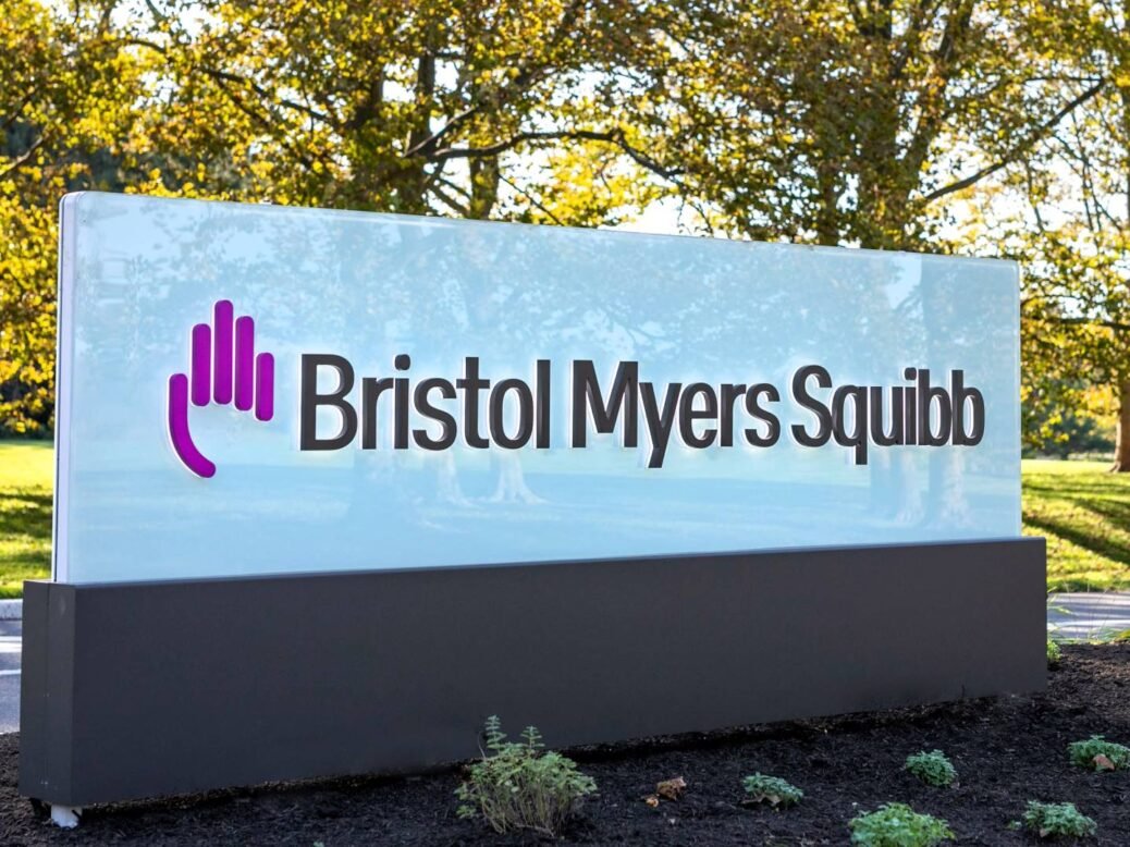  Bristol Myers Squibb a dat în judecată AstraZeneca pentru brevete legate de medicamentul oncologic Opdivo