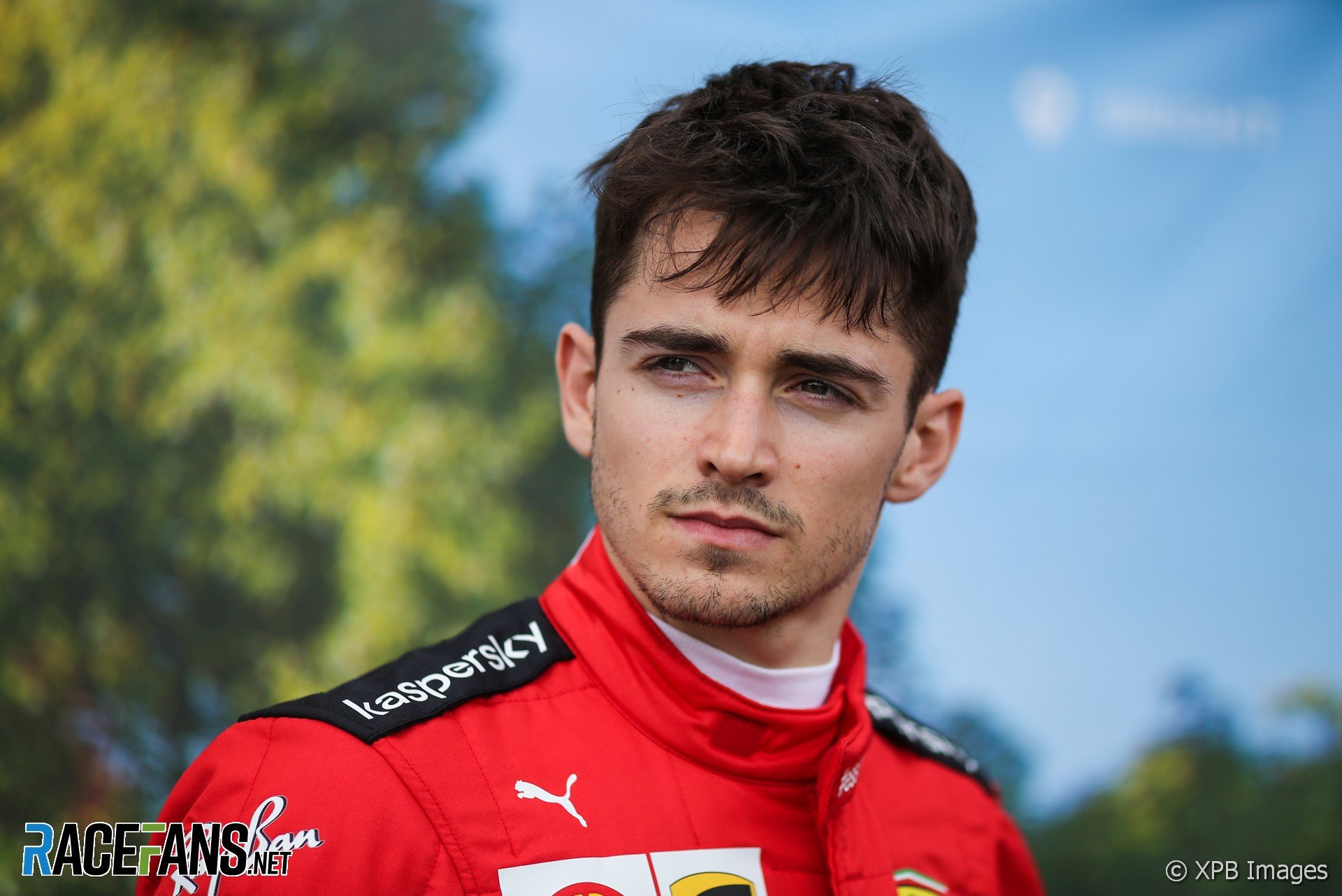  Charles Leclerc în pole position la prima cursă a sezonului de Formula 1