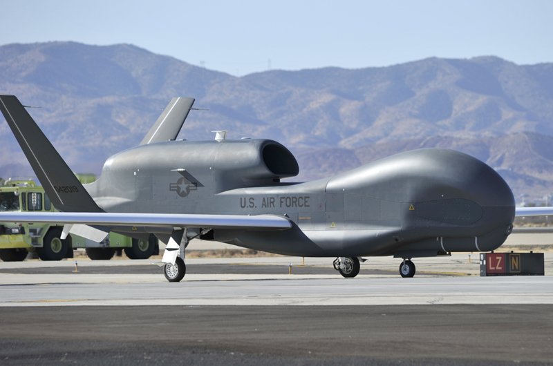  O dronă de supraveghere a SUA a zburat peste România timp de mai multe ore