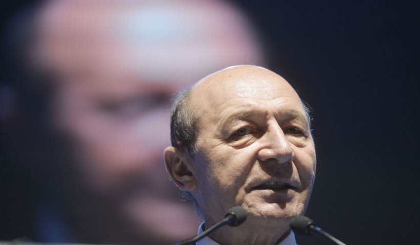  Surse: Traian Băsescu, spitalizat în străinătate în urma unui infarct