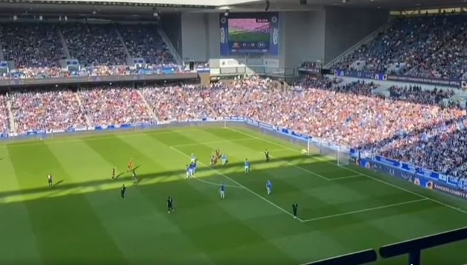  (VIDEO) Gheorghe Hagi, execuție superbă din lovitură liberă la meciul cu legendele lui Rangers