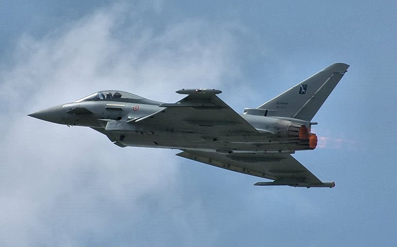  România putea avea avioane Eurofighter Typhoon de acum 10 ani. Acum vin să ne apere alții cu ele
