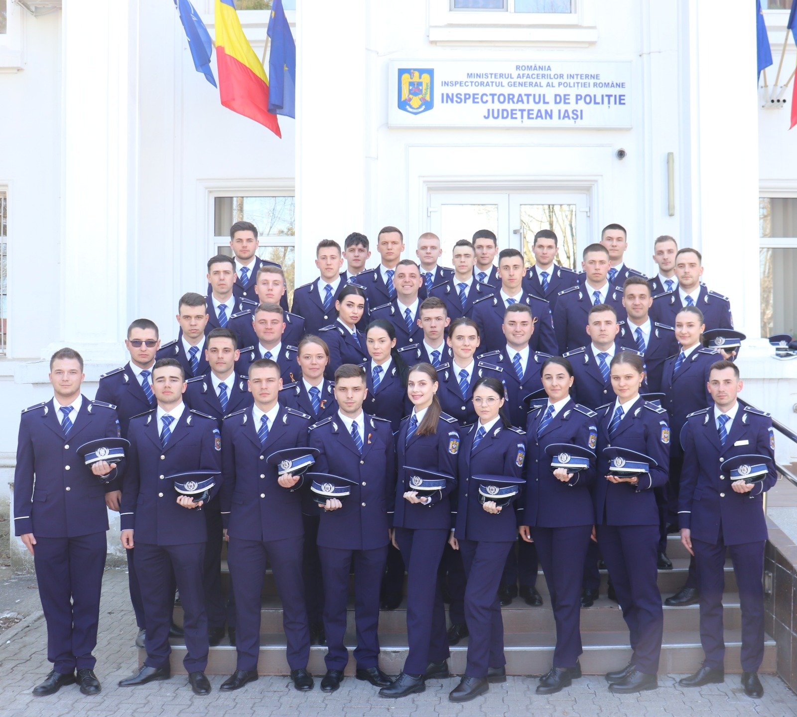  38 de tineri poliţişti, promoţia 2022, au fost încadraţi de către Inspectoratul Judeţean Iaşi
