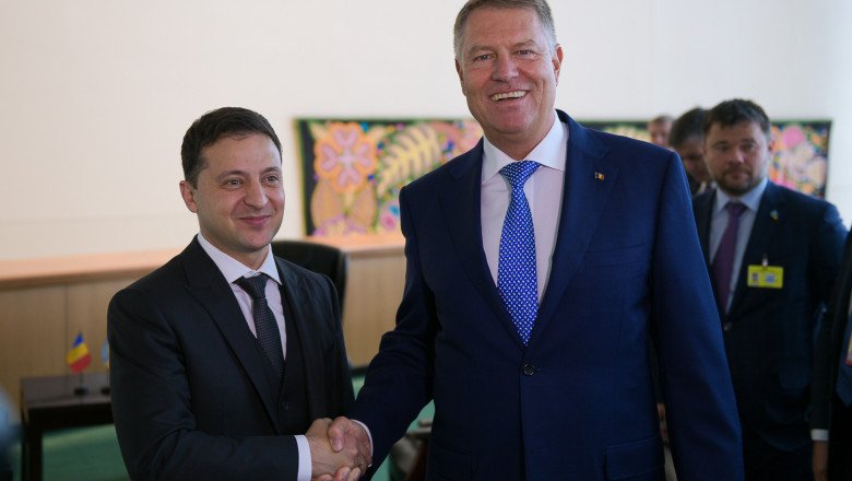  Iohannis, discuţie cu Zelenski: România va continua să aibă grijă de fiecare ucrainean care ajunge pe teritoriul său