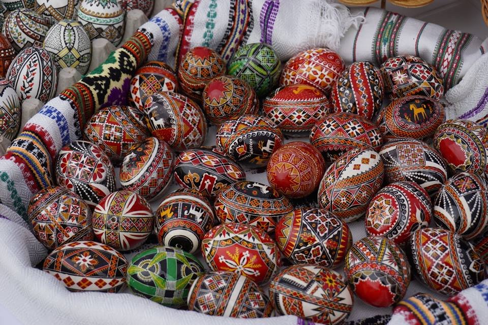  Târg de ouă încondeiate în acest weekend la Iași, în fața Palatului