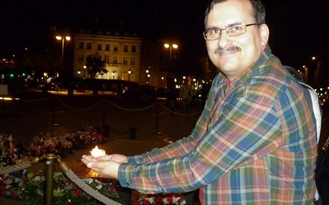  Cine e bărbatul care a murit după ce a lovit cu mașina poarta Ambasadei Rusiei