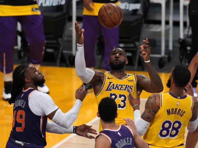  LA Lakers a ratat pentru al doilea an la rând calificarea în play-off-ul NBA