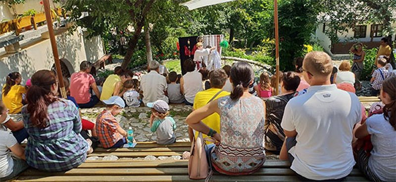  Spectacol în Parcul Copou sâmbătă, de Ziua Internaţională a Romilor