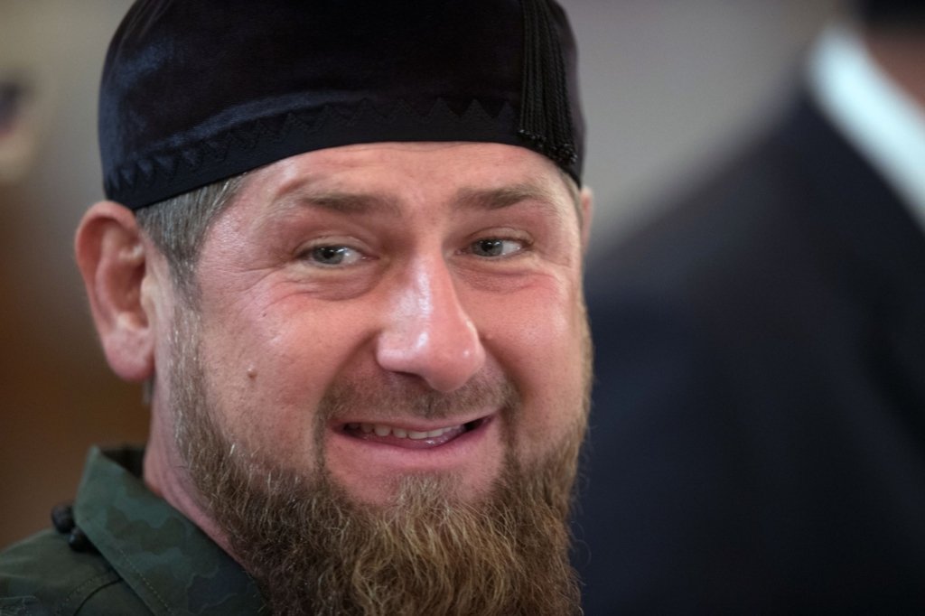  Liderul cecen Ramzan Kadîrov spune că va elibera regiunile din estul Ucrainei