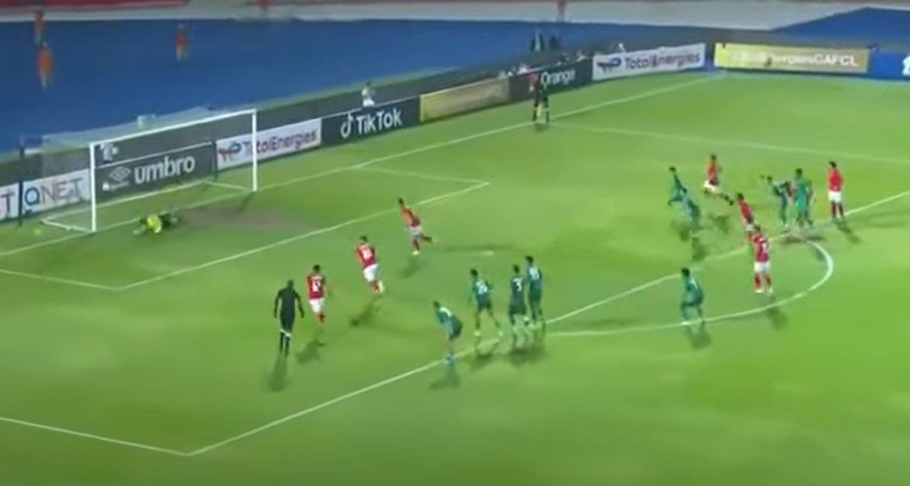  VIDEO – Penalti ridicol dictat în sferturile de finală ale Ligii Campionilor Africii