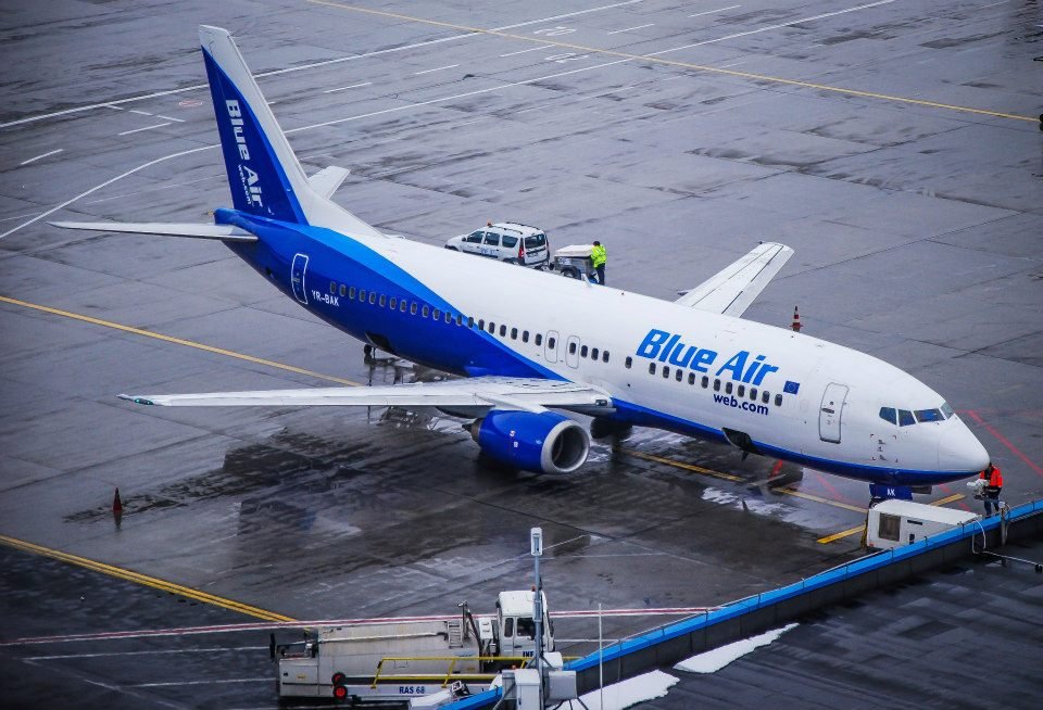  Blue Air a anulat sute de zboruri în lunile mai și iunie, inclusiv de la Iași