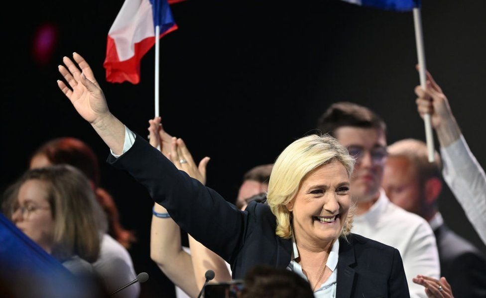  Rezultate finale: Le Pen a câştigat alegerile în Franţa în teritoriile de peste mări