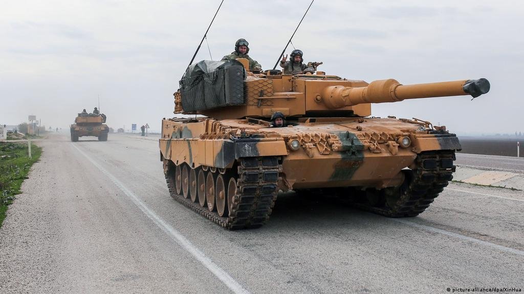  Ministrul german al Apărării: Germania livrează tancuri de tip Leopard Ucrainei