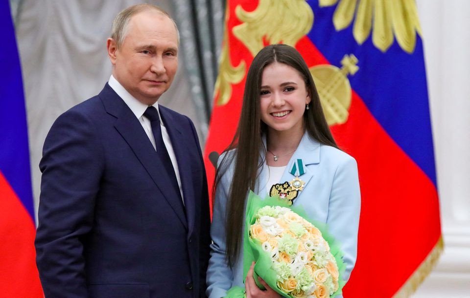  Putin consideră drept „imposibil” ca patinatoarea Kamila Valieva să fi folosit substanţe interzise