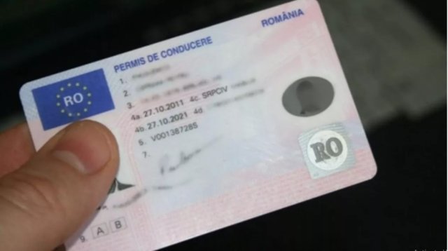  Un ieşean cu permis fals a susţinut în faţa judecătorilor că a dat examen, în limba română, singur în sală, în Sicilia