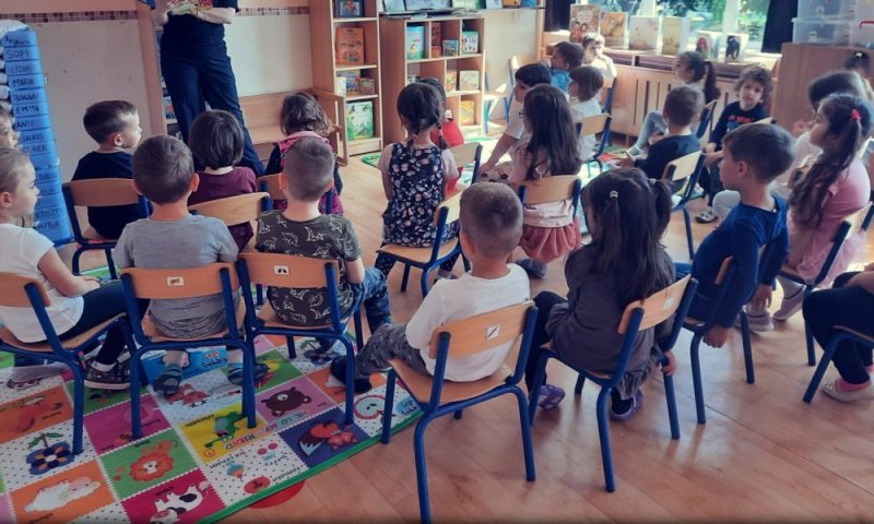  93 de copii ucraineni s-au înscris în sistemul de învăţământ ieşean