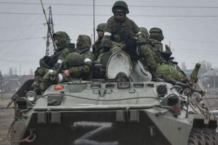  Lupte în interiorul armatei ruse. se împușcă între ei pentru lucrurile jefuite de la ucraineni