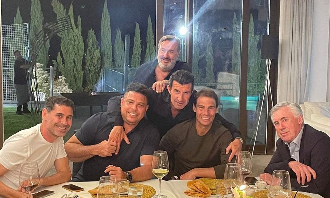  Poză pentru istorie. Ancelotti, Ronaldo brazilianul, Nadal şi Figo, la aceeași masă