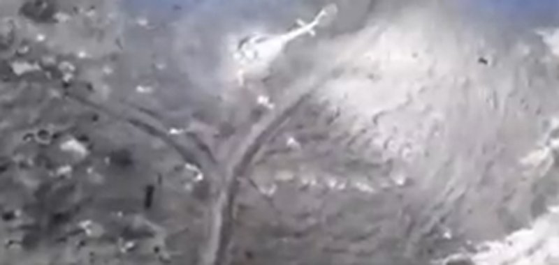  VIDEO: Iadul rusesc de pe Insula Șerpilor. Elicopter în zbor spulberat de o dronă turcească