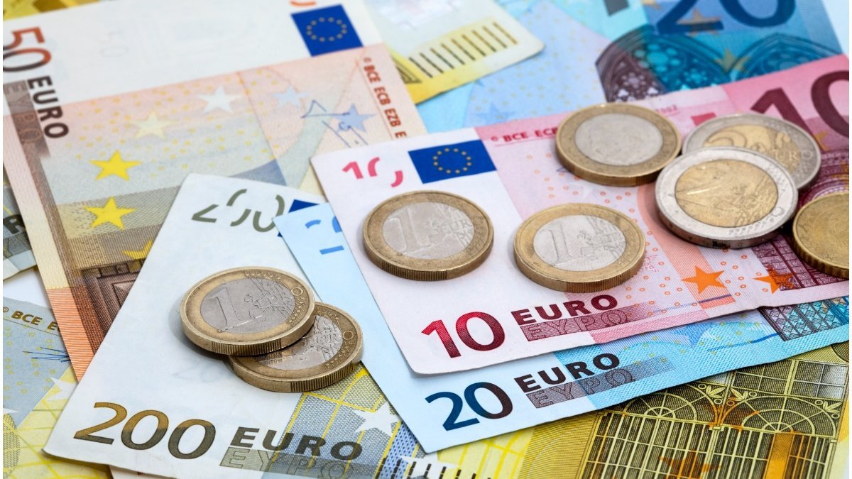 Ministru de la Sofia: Bulgaria va introduce monda euro la 1 ianuarie 2024
