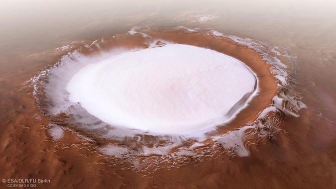  Planeta Marte a avut apă mai mult timp decât se credea
