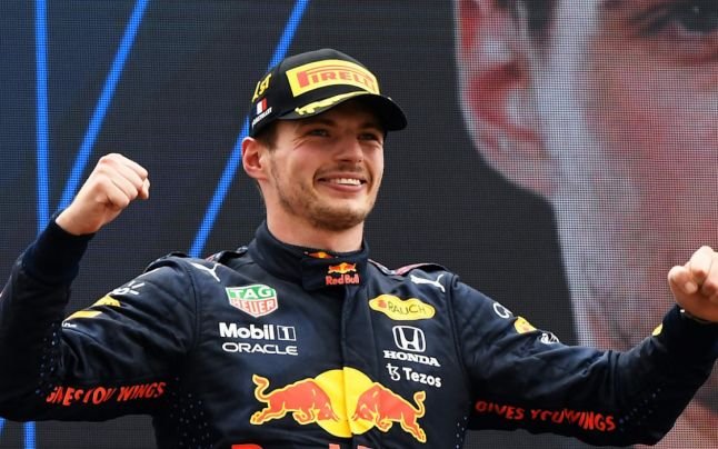  Verstappen a obţinut al treilea succes consecutiv în F1