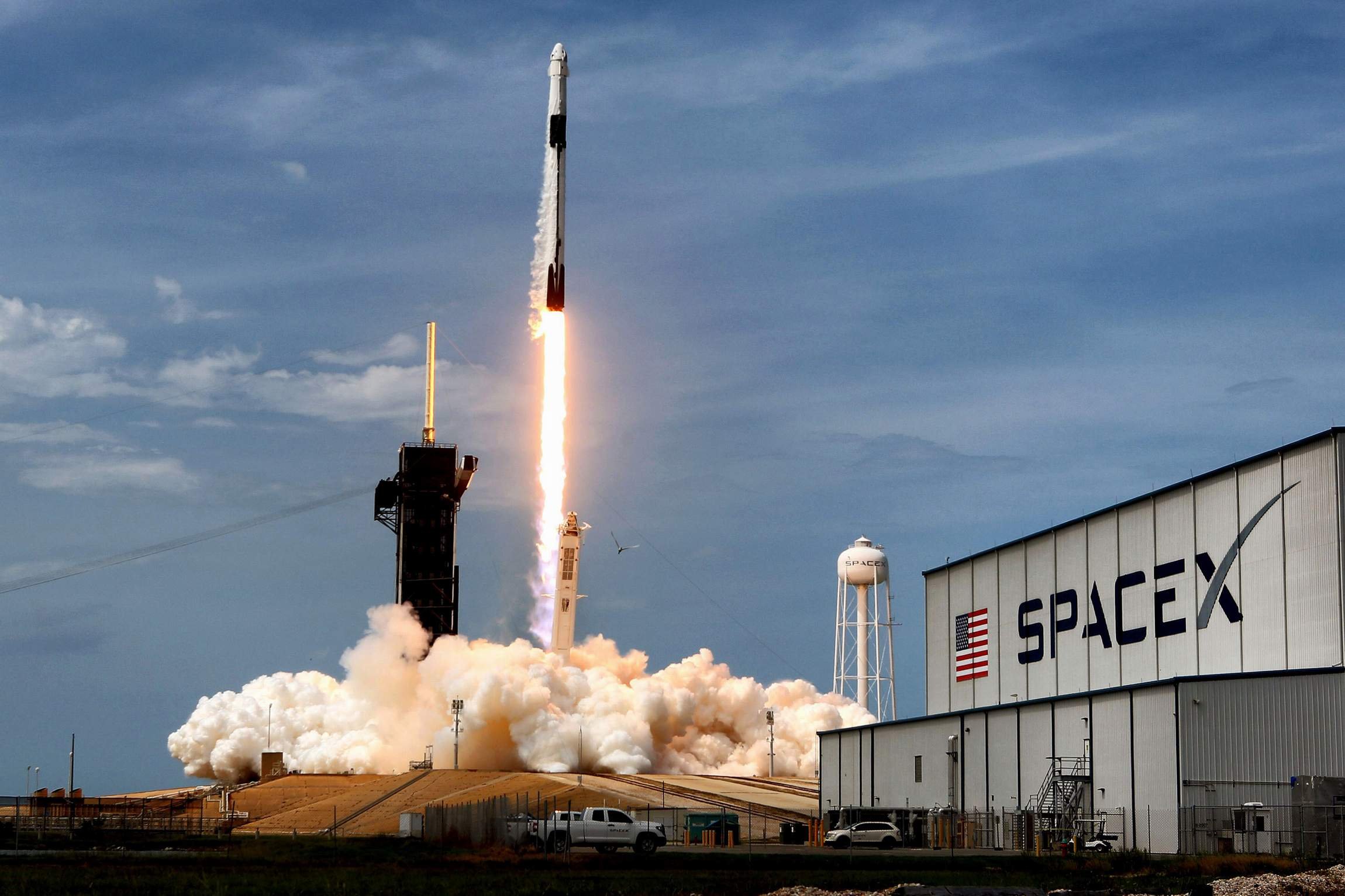  SpaceX, compania lui Elon Musk,  a lansat o nouă rundă de finanţare. Compania este evaluată la 127 de miliarde de dolari
