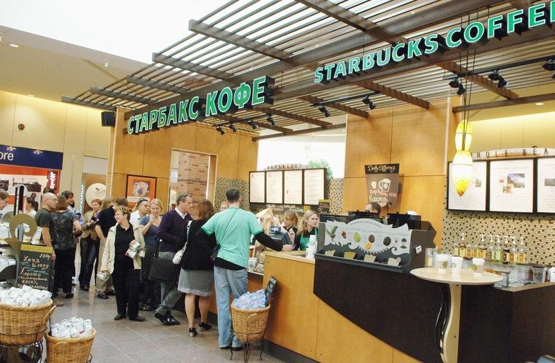  Starbucks se retrage de pe piața din Rusia după 15 ani