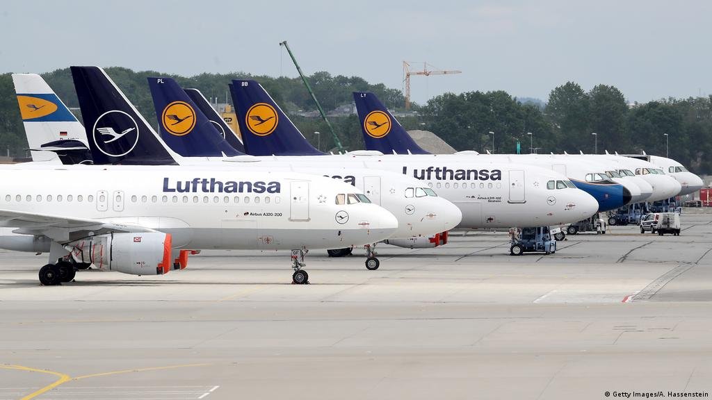  Lufthansa vrea să cumpere o participaţie de 20% la compania aeriană italiană de stat ITA Airways