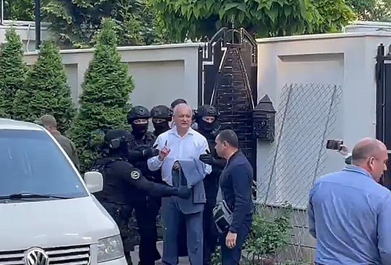  Moldova: Igor Dodon a primit 30 de zile de arest preventiv la domiciliu