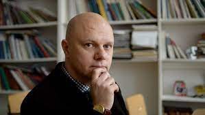  Ce spune profesorul Ioan Stanomir despre furturile neruşinate ale soldaţilor ruşi din Ucraina