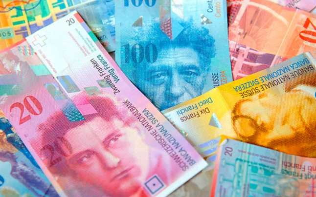  Guvernul elveţian impune marilor bănci din ţară să crească masiv lichidităţile
