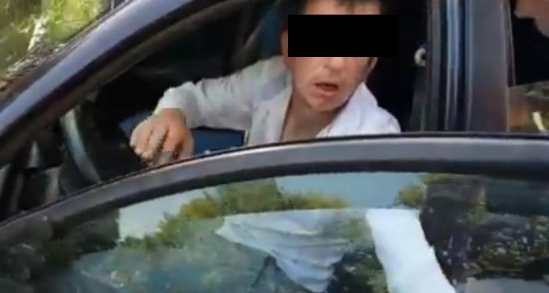  Şofer arestat după ce a derapat de pe şosea, la Tomeşti: era beat pulbere