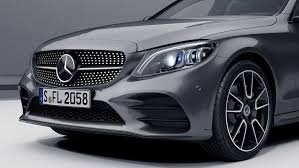  Mercedes recheamă în service aproape 1 milion de mașini din cauza frânelor defecte