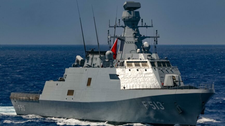  Marina Ucrainei susține că navele ruseşti s-au retras din apele de coastă din Marea Neagră