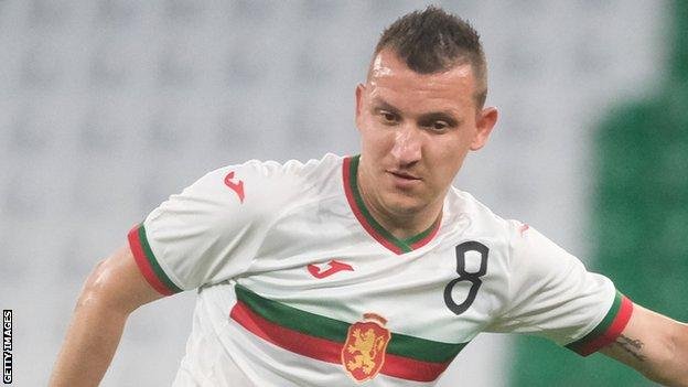 Naţionala de fotbal a Bulgariei a fost implicată într-un accident în Georgia. Nedelev a fost operat la cap