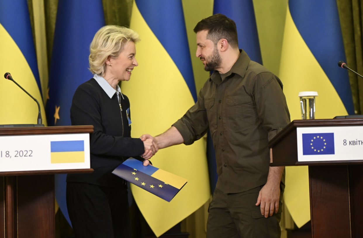  Ursula von der Leyen s-a întors la Kiev să discute cu Zelenski despre reconstrucţia Ucrainei