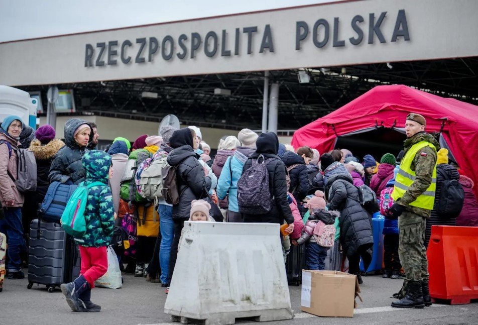  Numărul refugiaţilor ucraineni din Polonia a ajuns la patru milioane