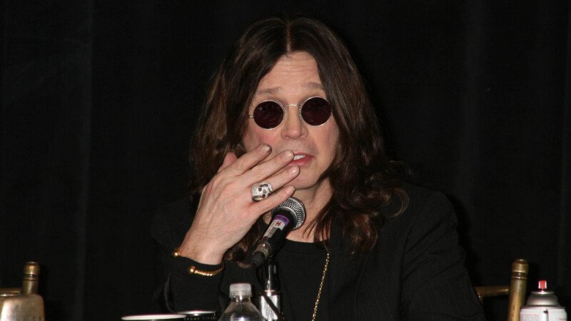  Rockerul britanic Ozzy Osbourne ”se simte bine” după o intervenţie chirurgicală