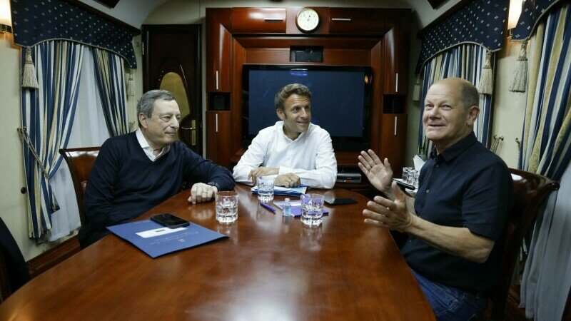  Macron, Scholz şi Draghi, în drum spre Kiev cu trenul