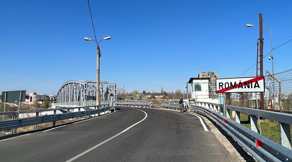  Guvernul a aprobat acordul cu Moldova privind consolidarea podului rutier de frontieră peste Prut