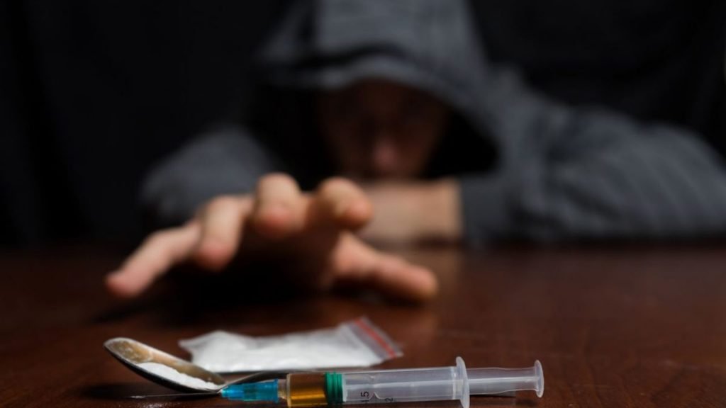  Creşte numărul ieşenilor dependenţi de droguri. Cannabisul e în top, câştigă teren heroina
