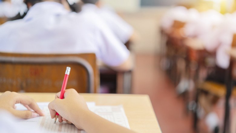  Cîmpeanu, despre Evaluarea Naţională: Doar 6% dintre elevi au putut să scrie perfect româneşte