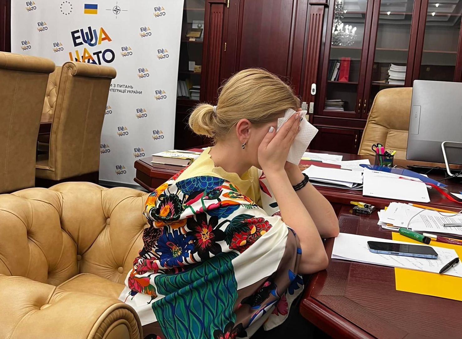  FOTO: Vicepremierul Ucrainei a plâns de bucurie după decizia liderilor europeni
