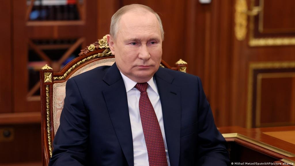  După ce a bombardat un mall plin de oameni, Putin susţine că Rusia nu are nici o responsabilitate