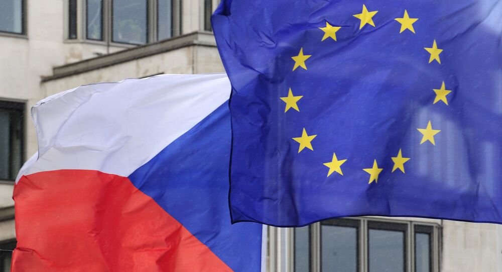  Cehia preia preşedinţia semestrială a Ununii Europene de la Franţa. Ce provocări are în faţă